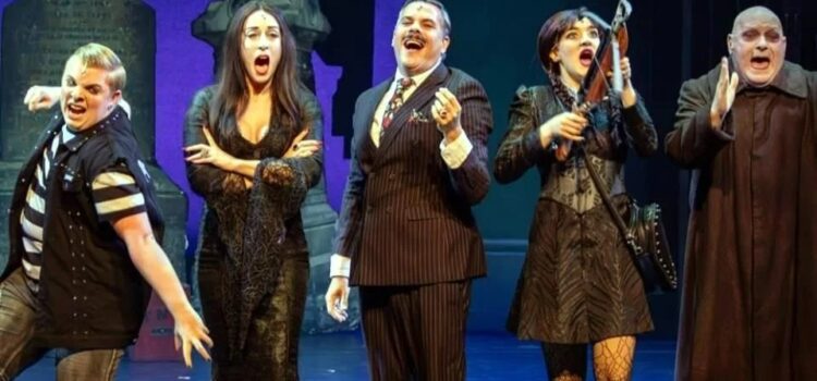 THE ADDAMS FAMILY la expriencia de Broadway en Monterrey