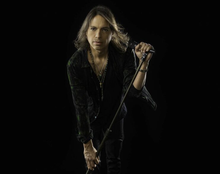 Luis Carlos Maldonado, el Mexicano la voz de Foreigner Rumbo a Monterrey