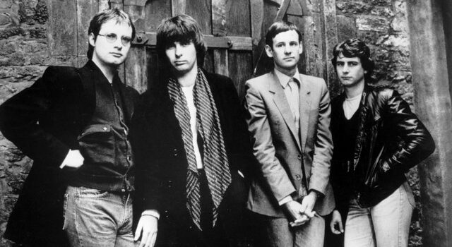Haciendo planes para Nigel: la ominosa adultez en el rock