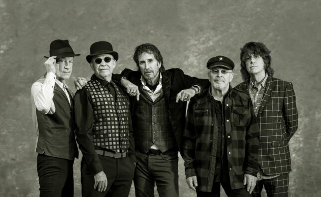 The Fixx y las canciones que terminaron pareciéndose demasiado al presente